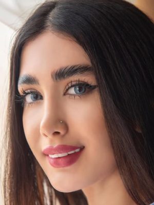 خرید لنز آبی تیره Ice Blue