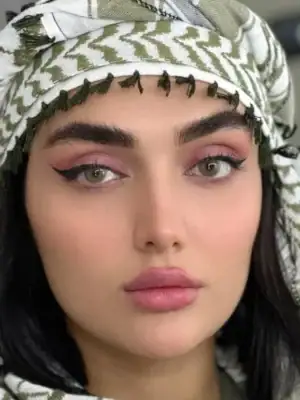 خرید لنز یونیک برگاموت