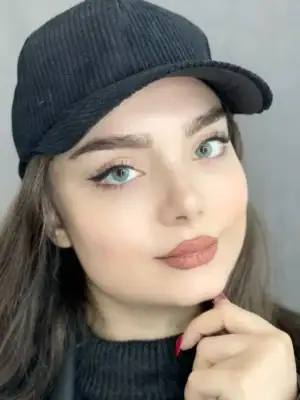 خرید لنز یونیک دیانلا