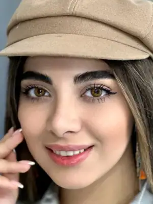خرید لنز یونیک رز
