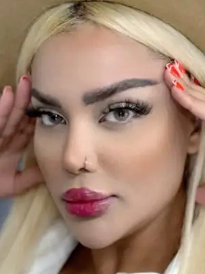 خرید لنز آیس کالر شاینی براون