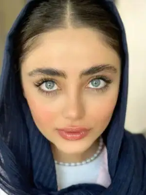 خرید لنز یونیک دیزی