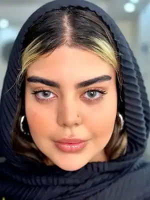 خرید لنز آبی تیره Sapphire Blue