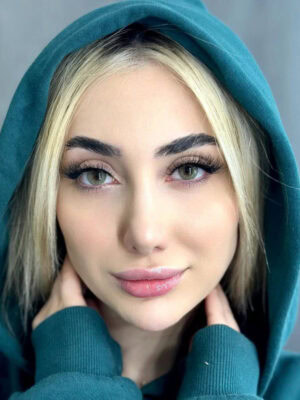 خرید لنز آیس کالر لایت مارس