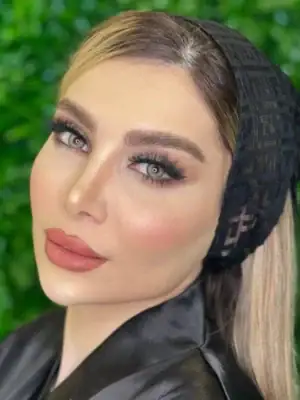 خرید لنز سبز روشن Anisa