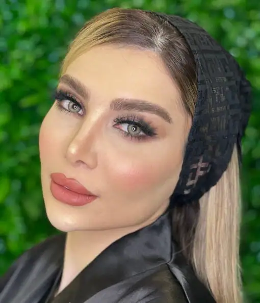 خرید لنز سبز روشن Anisa
