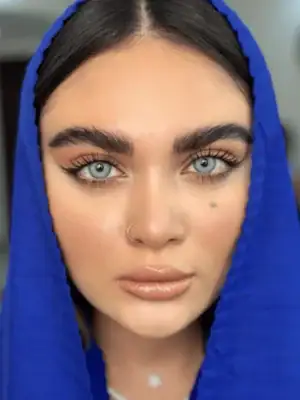 خرید لنز سبز روشن Barbie Blue