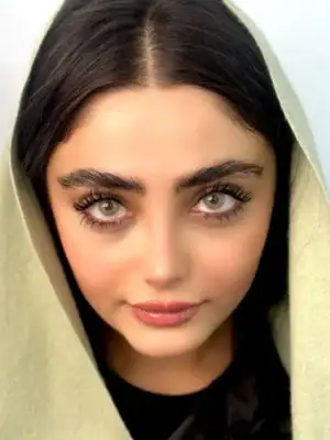 خرید لنز سبز روشن Venus
