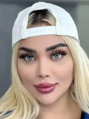 خرید لنز طوسی روشن Lamia
