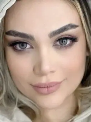 خرید لنز طوسی تیره Lumirere Hazel