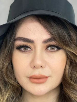 خرید لنز آناستازیا کاراملو